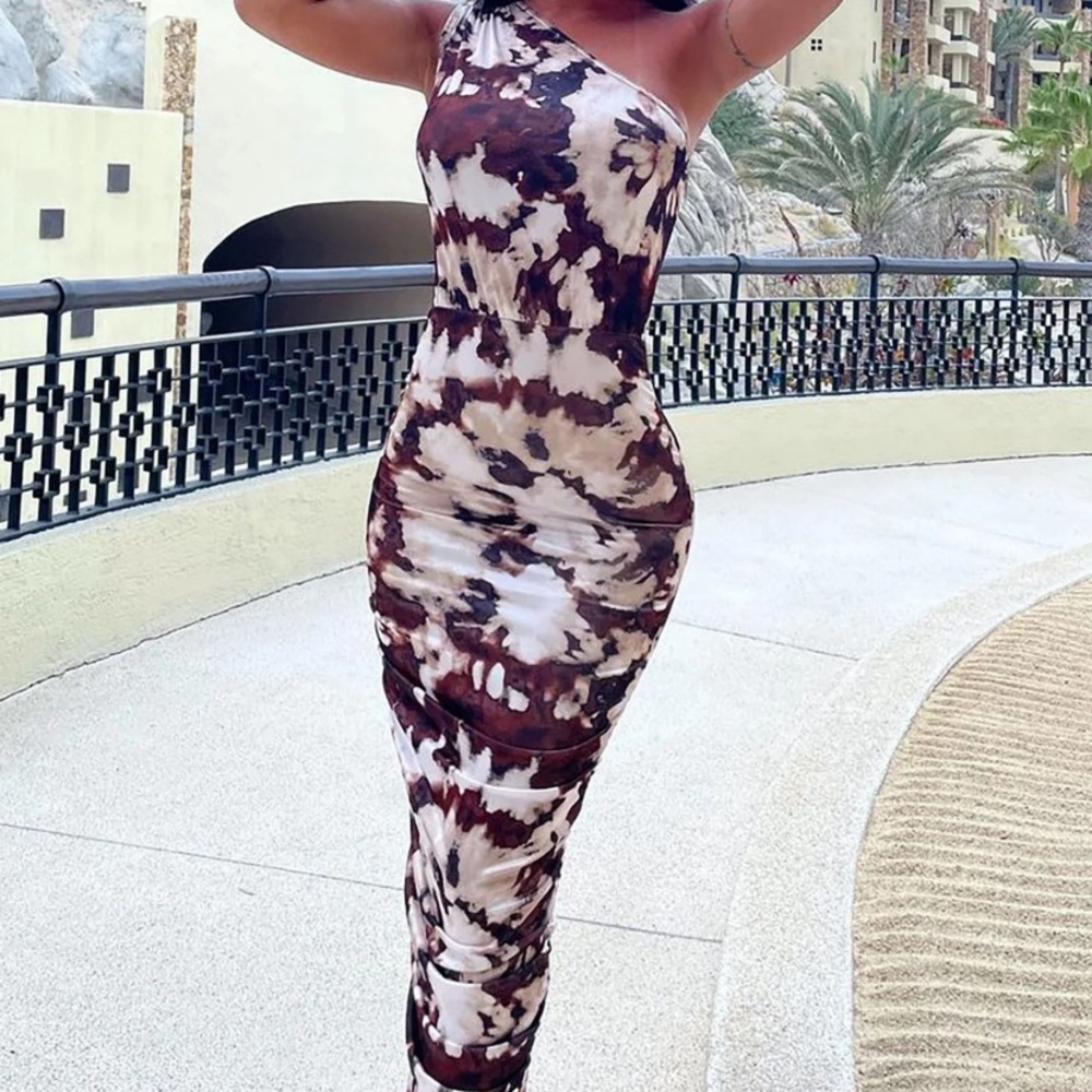 Stain dress